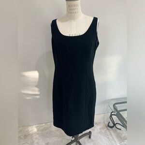 TAHARI Arthur S. Levine Black
Sheath Women's Dress Size 10